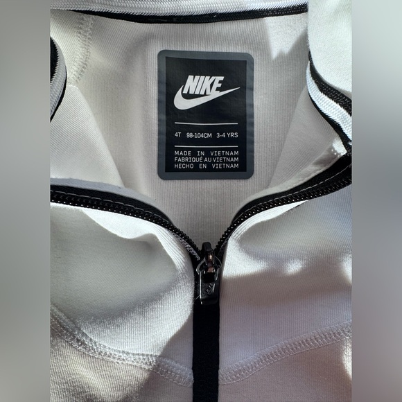 Toddler Nike Sweatsuit - Picture 5 of 13